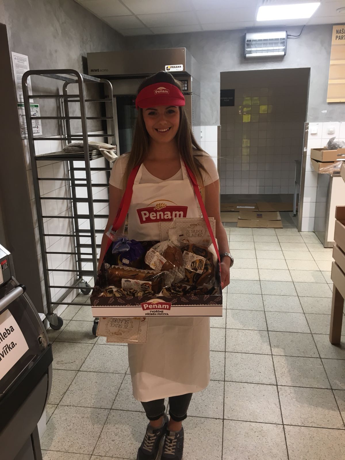 Promotori per Penam Vodqualsiasi degustazione di pasticceria